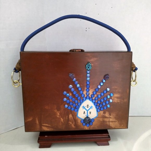 Suenos de Saundra Upcycle AVD Cigar Box, Purse - Picture 11 of 12